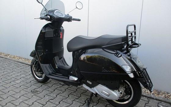 Gebrauchtmotorrad Vespa GTS 125 ie Super - Bild 5