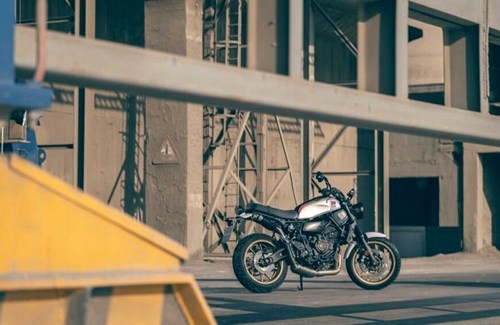Neumotorrad Yamaha XSR700 XTribute