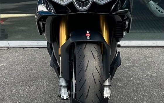 Gebrauchtmotorrad Aprilia Tuono V4 1100 Factory - Bild 6