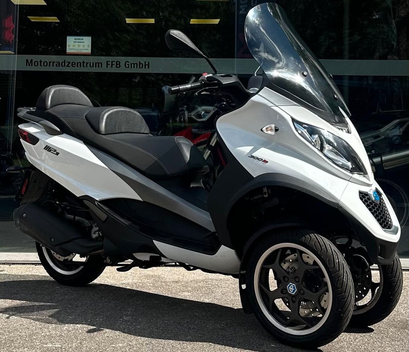 Piaggio MP3 300 ie Sport