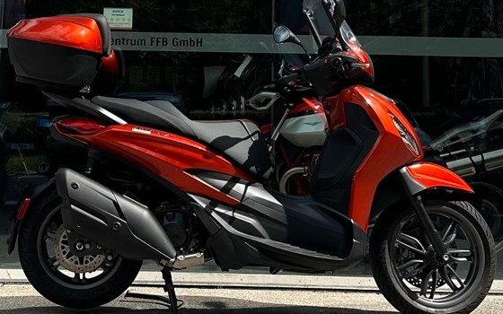 Gebrauchtmotorrad Piaggio Beverly 400 S - Bild 2