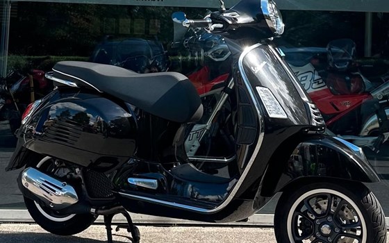 Gebrauchtmotorrad Vespa GTS 125 Super - Bild 1