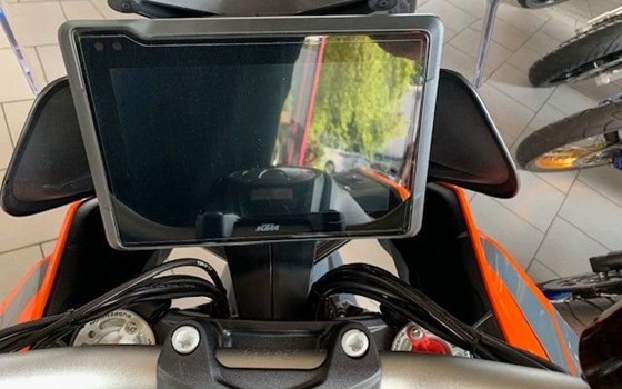 Gebrauchtmotorrad KTM 1290 Super Duke GT - Bild 4