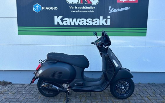 Gebrauchtmotorrad Vespa GTS 300 Super Sport - Bild 1