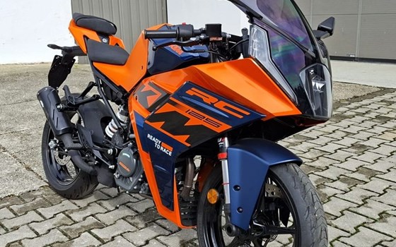 Gebrauchtmotorrad KTM RC 125 - Bild 1
