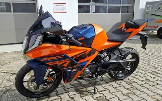 Gebrauchtmotorrad KTM RC 125 - Bild 8