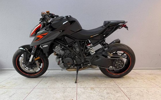 Gebrauchtmotorrad KTM 1290 Super Duke R - Bild 11