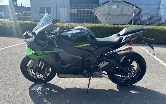 Gebrauchtmotorrad Kawasaki Ninja ZX-10R - Bild 4