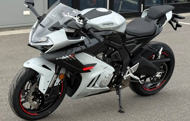 CFMOTO 675SR-R