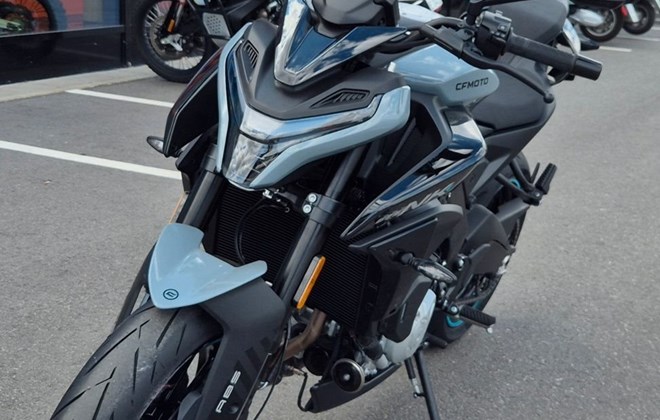 CFMOTO 675NK