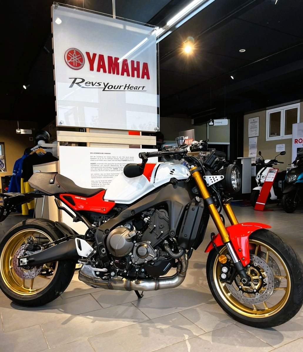 Yamaha XSR900