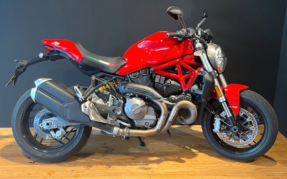 Gebrauchtmotorrad Ducati Monster 821 - Bild 1
