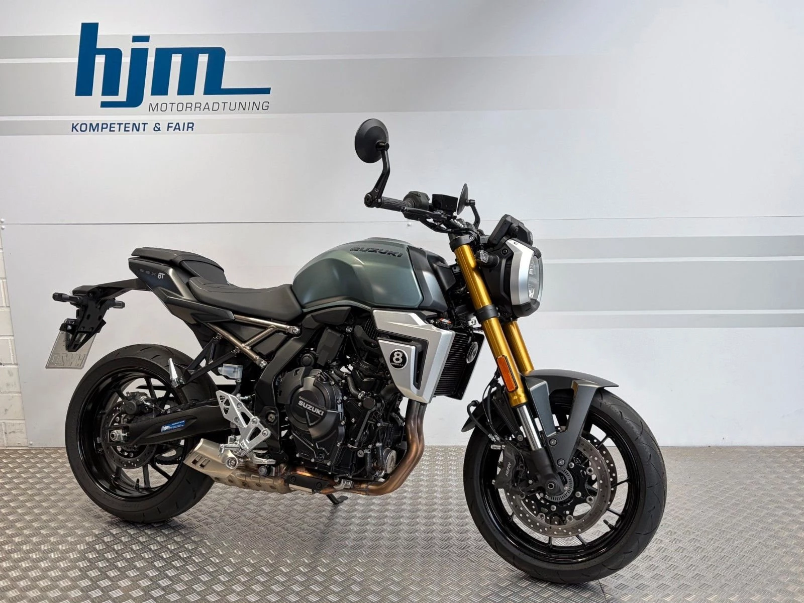 Suzuki GSX-8T