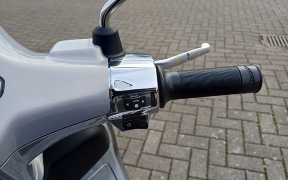 Neufahrzeug Vespa Primavera Tech 50 - Bild 13