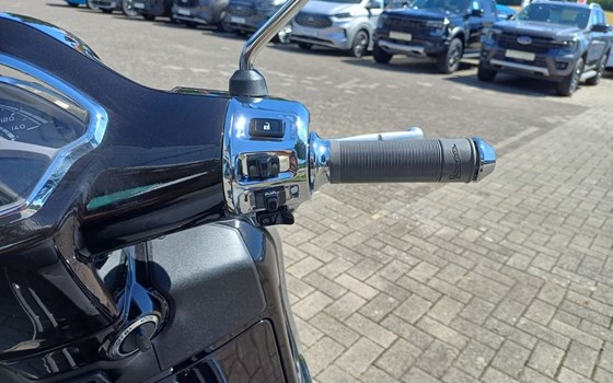 Neufahrzeug Vespa GTS 125 - Bild 13