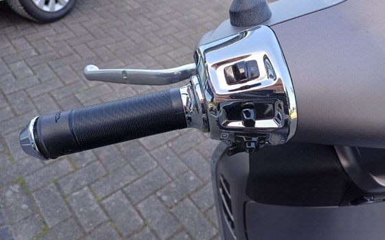 Neufahrzeug Vespa GTS 310 SuperTech - Bild 11