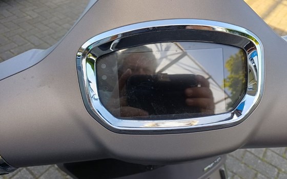 Neufahrzeug Vespa GTS 310 SuperTech - Bild 12