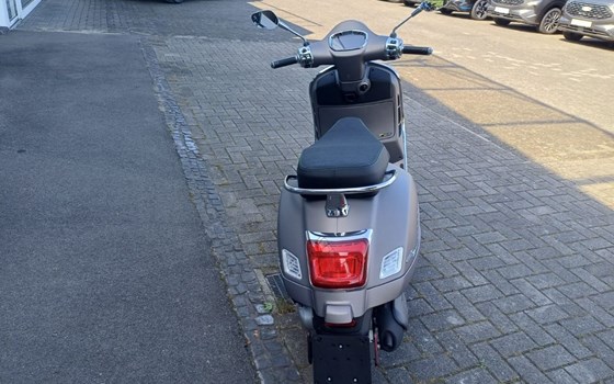 Neufahrzeug Vespa GTS 125 Supertech iGET - Bild 5
