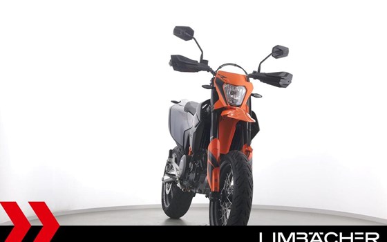 Gebrauchtmotorrad KTM 690 SMC R - Bild 11
