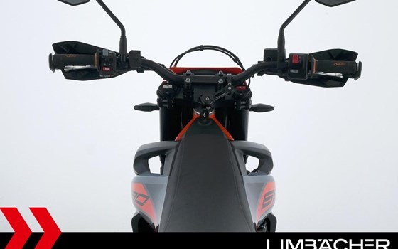Gebrauchtmotorrad KTM 690 SMC R - Bild 14