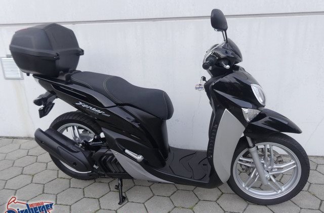 Yamaha Xenter 125