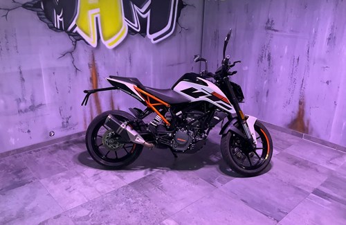 Gebrauchtmotorrad KTM 125 Duke