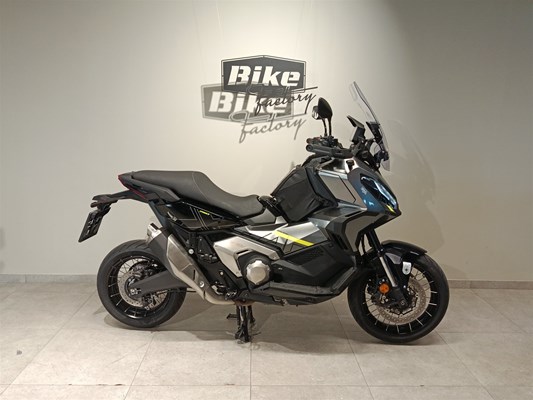 Honda X-ADV (IRIDIUM GREY METALLIC) - Bild 2