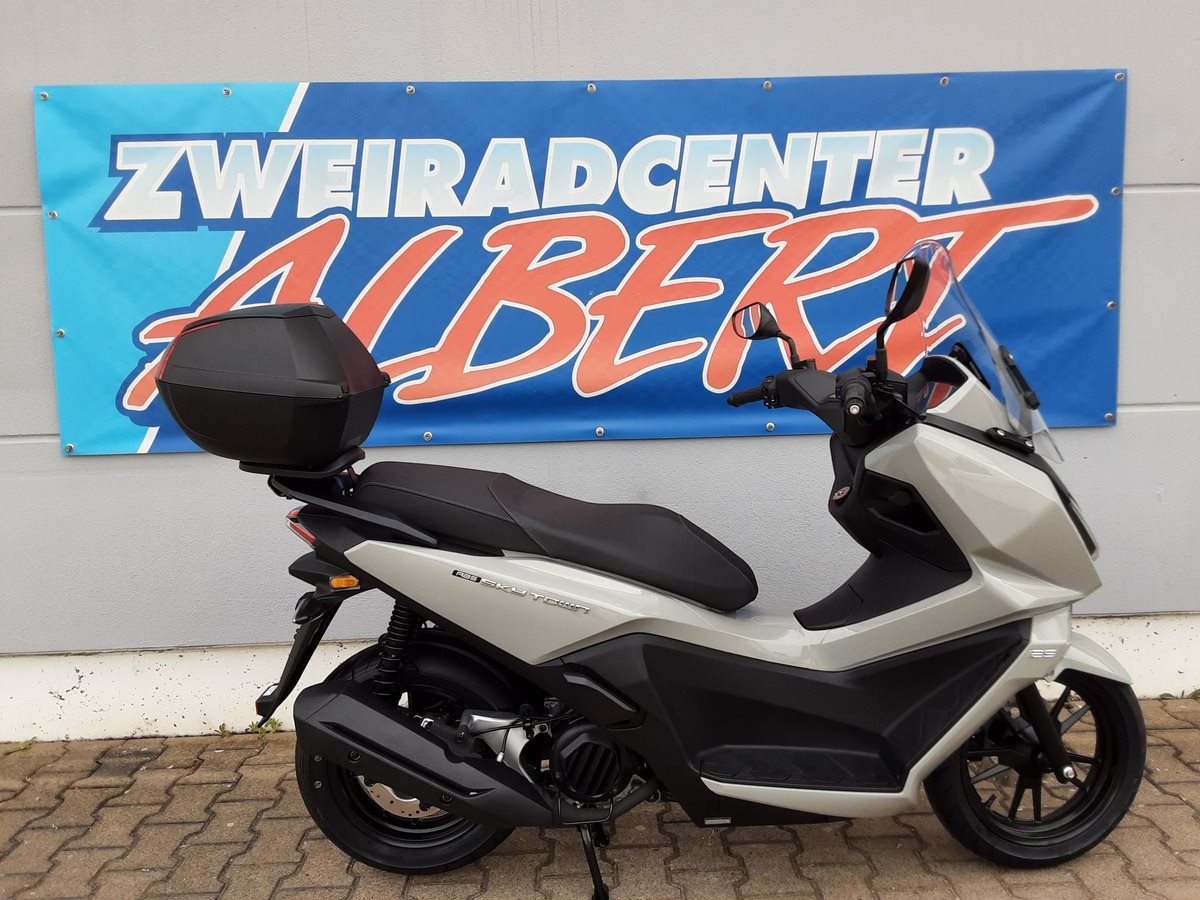 Kymco Sky Town 125i ABS