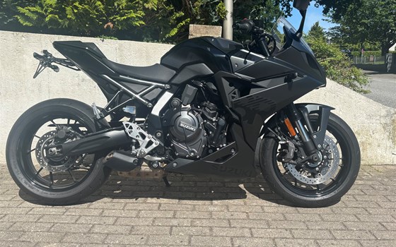Gebrauchtmotorrad Suzuki GSX-8R - Bild 2