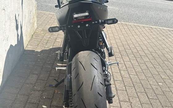 Gebrauchtmotorrad Suzuki GSX-8R - Bild 8