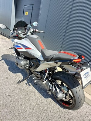 BMW R 1300 RS (Lightwhite uni) - Bild 9