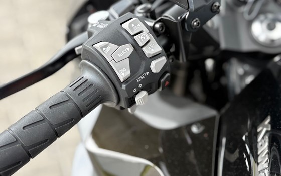 Neufahrzeug Kawasaki Ninja 1100SX - Bild 8