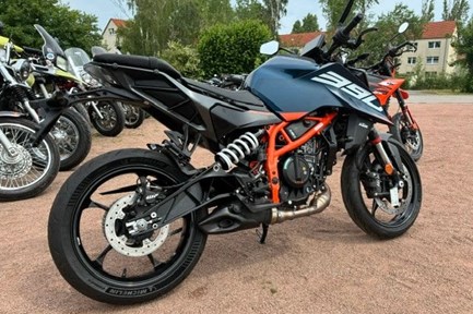 KTM 390 Duke