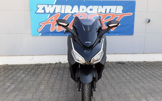 Gebrauchtmotorrad Honda Forza 125 - Bild 8
