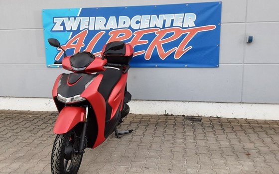 Gebrauchtmotorrad Honda SH125 - Bild 9