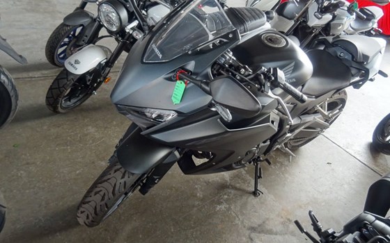 Gebrauchtmotorrad Honda CBR500R - Bild 2