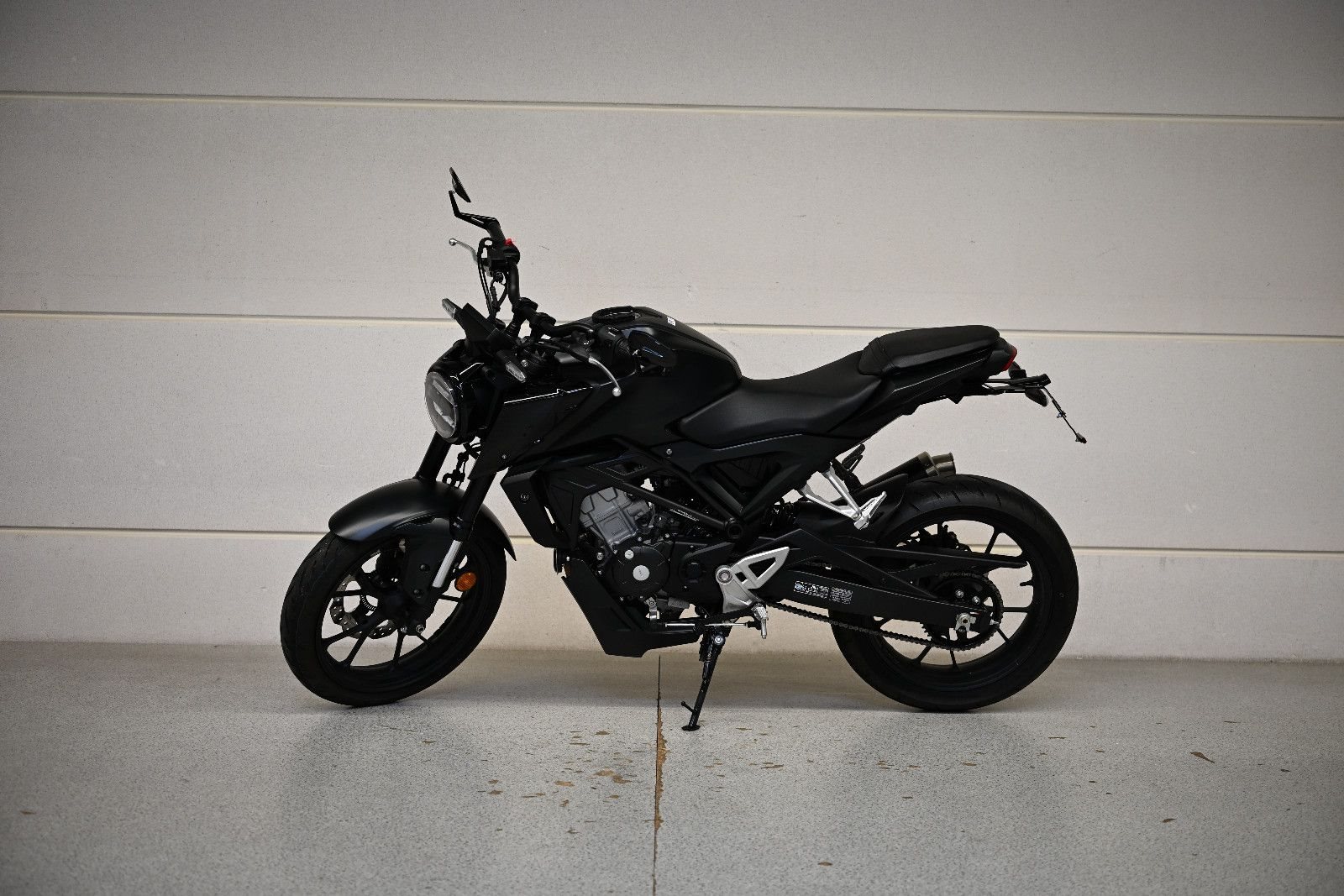 Honda CB125R