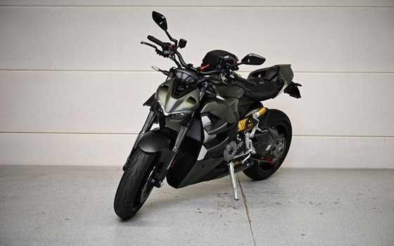 Gebrauchtmotorrad Ducati Streetfighter V2 - Bild 2