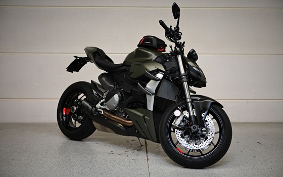 Gebrauchtmotorrad Ducati Streetfighter V2 - Bild 3
