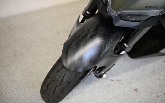 Gebrauchtmotorrad Ducati Streetfighter V2 - Bild 5