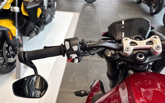 Gebrauchtmotorrad Triumph Street Triple RS - Bild 6