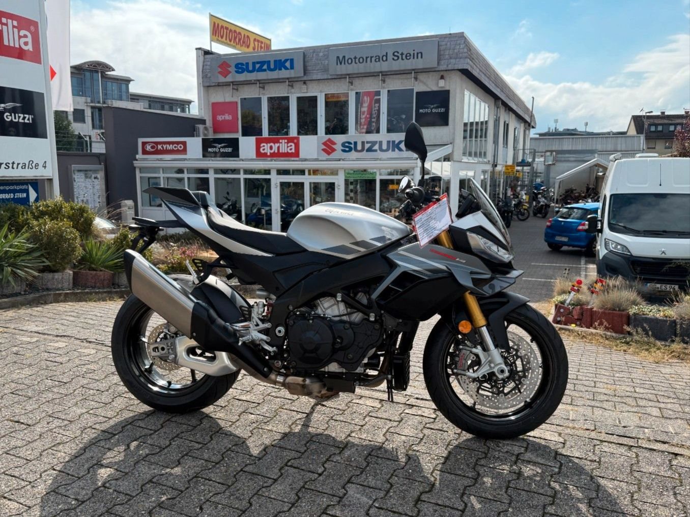 Aprilia Tuono V4 1100 RR