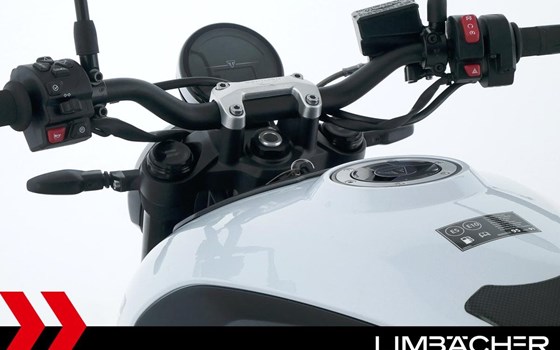 Gebrauchtmotorrad Triumph Trident 660 - Bild 13