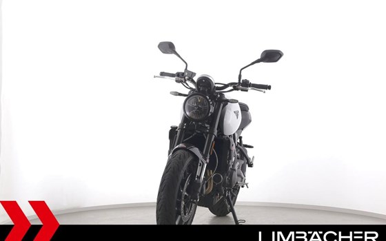 Gebrauchtmotorrad Triumph Trident 660 - Bild 3