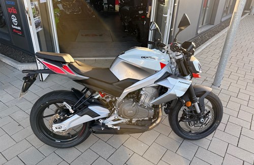Gebrauchtmotorrad Aprilia Tuono 457