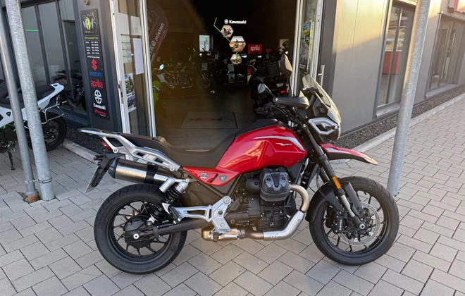 Moto Guzzi V85 Strada