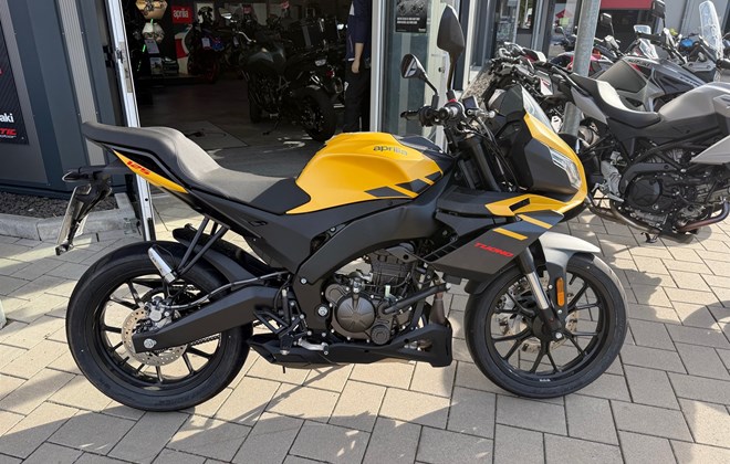 Aprilia Tuono 125