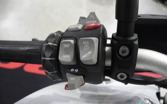 Gebrauchtmotorrad BMW R 1200 R - Bild 10