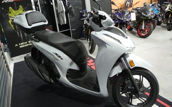 Gebrauchtmotorrad Honda SH350i - Bild 4