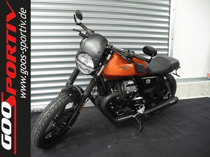 Moto Guzzi V7 Stone